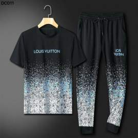 Picture of LV Shirt Pant Suits _SKULVM-3XL25mr1723143
